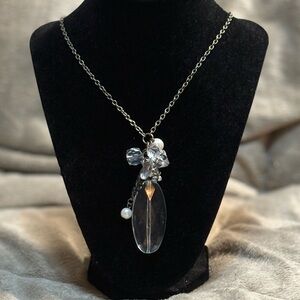 Elegant Silver Pendant Necklace